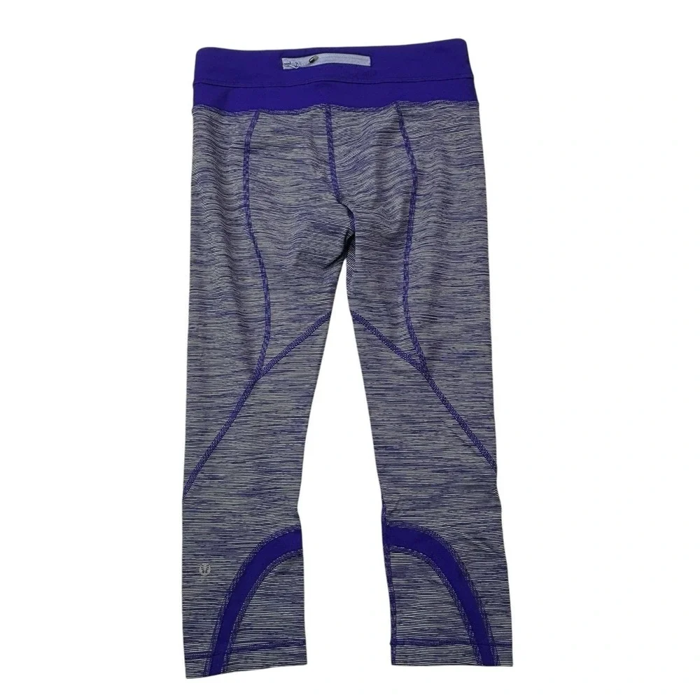 Lululemon Women's Size 6 Run Inspire Crop II Bruised Berry Wee‎ Leggings EUC